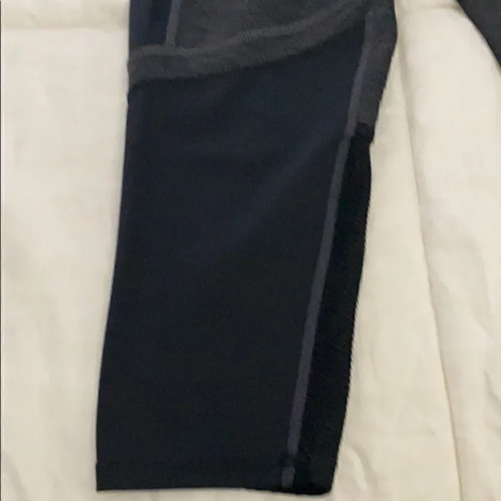 Champion gray detailed Capri leggings size small